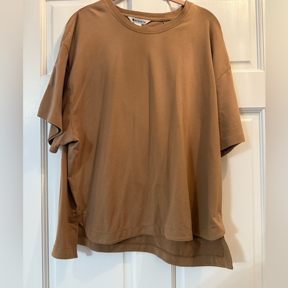 Athleta short sleeve Tee